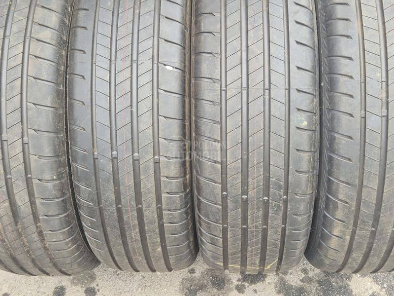 Bridgestone 225/65 R17 Letnja