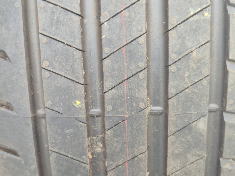 Bridgestone 225/65 R17 Letnja