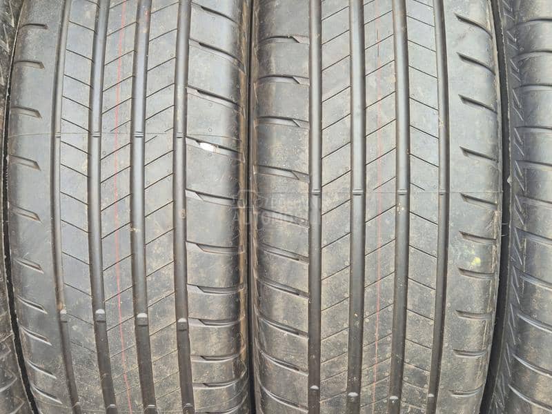 Bridgestone 225/65 R17 Letnja