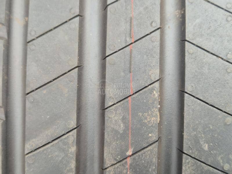 Bridgestone 225/65 R17 Letnja