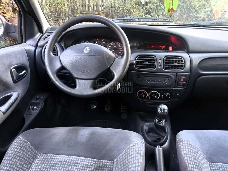 Renault Megane 1.6 V L A S N I K