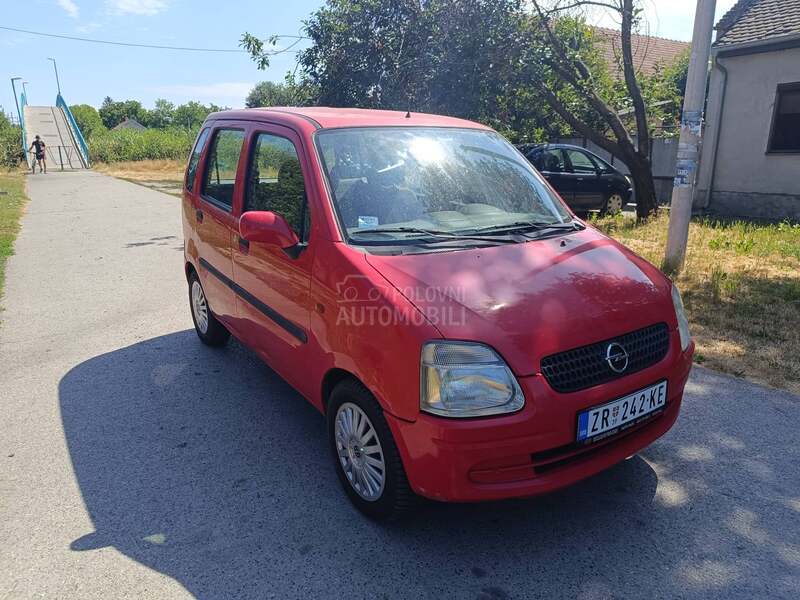 Opel Agila 1,0