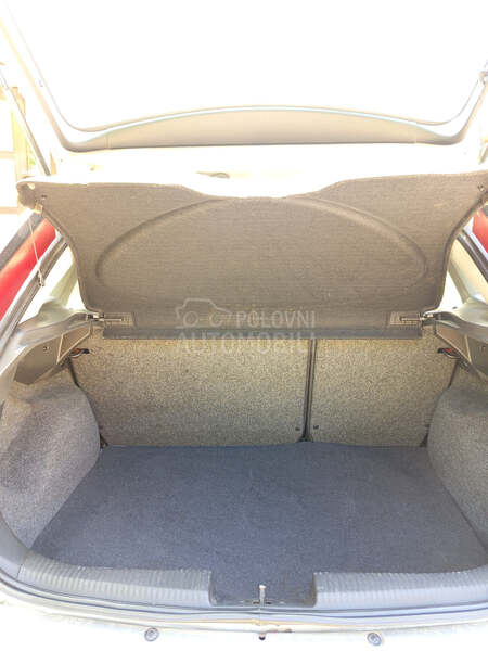 Ford Focus 1.6  16V