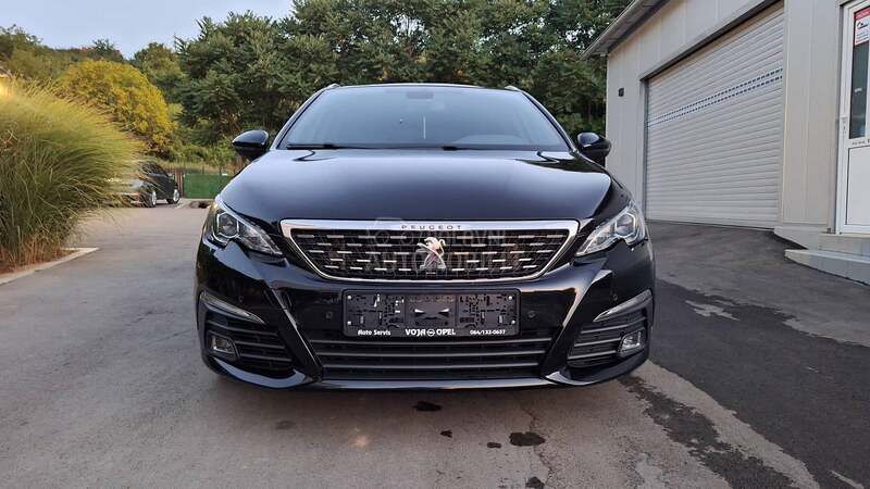 Peugeot 308 GT LINE BLUEHDI