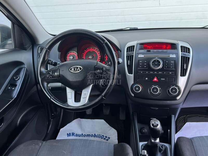 Kia cee`d 1.4 CVVT LX FRESH