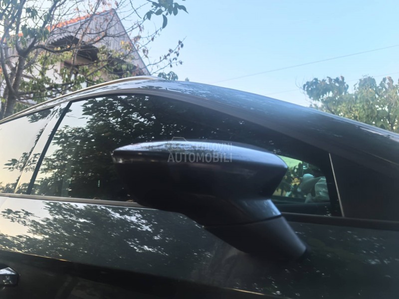Seat Leon -  kompletan auto u delovima