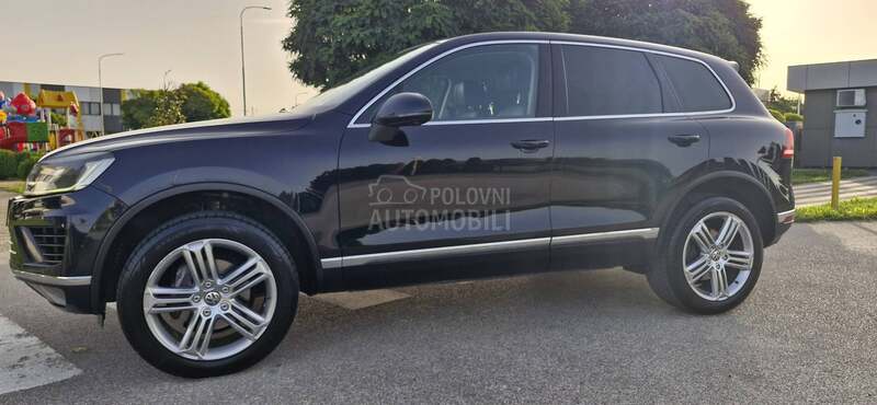 Volkswagen Touareg 3,0 TDI 203000 NOV