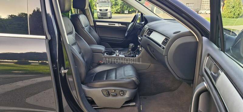 Volkswagen Touareg 3,0 TDI 203000 NOV