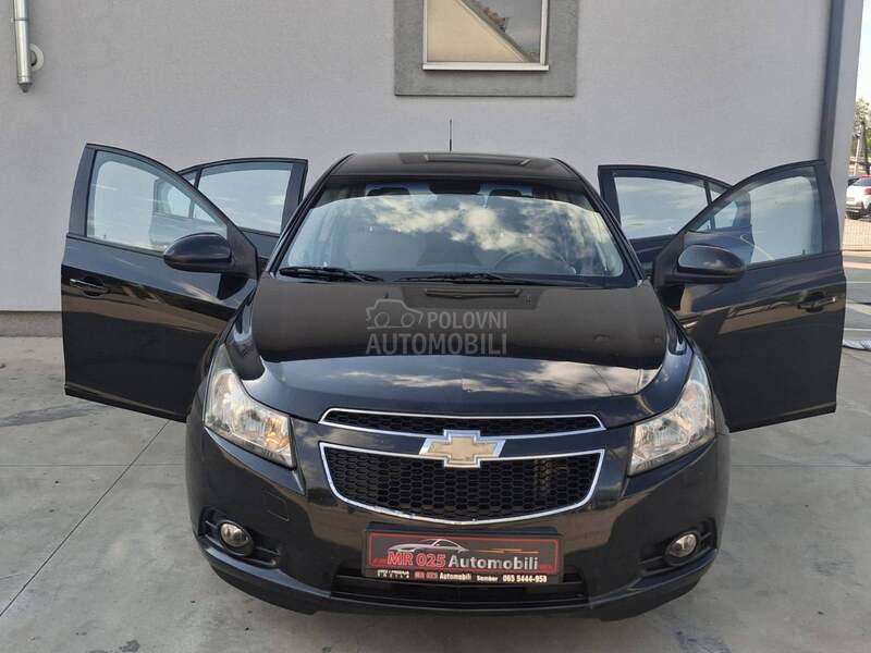 Chevrolet Cruze 1.6 LX Luna