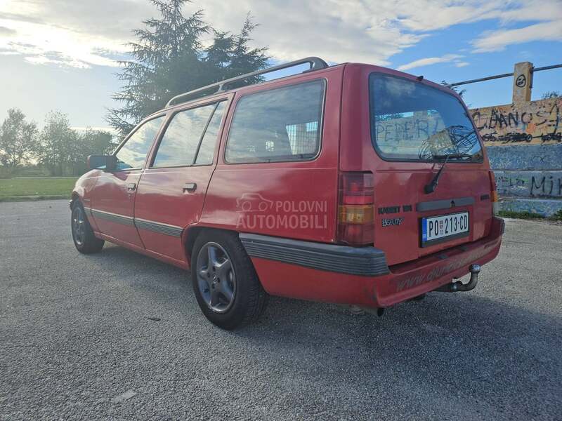 Opel Kadett 1.6i Club