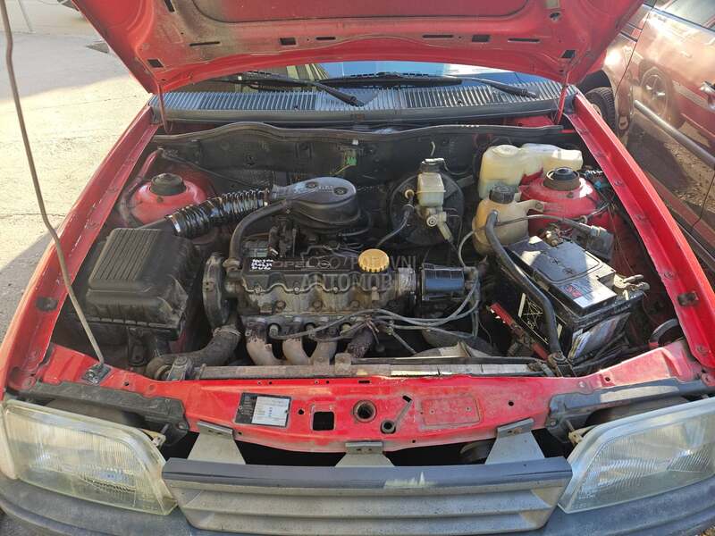 Opel Kadett 1.6i Club