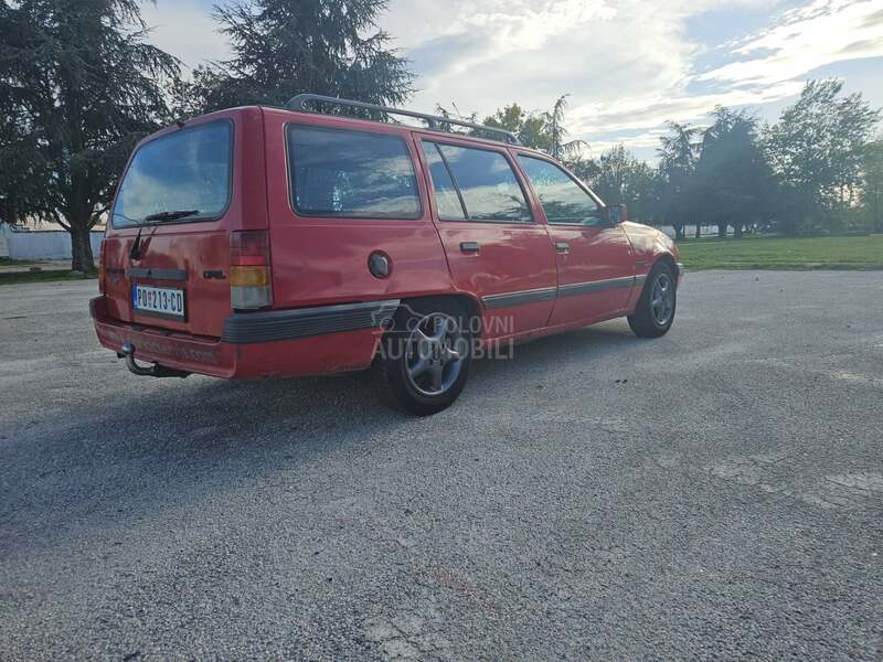 Opel Kadett 1.6i Club