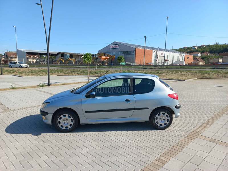 Peugeot 206 1.1 VLASSNIK