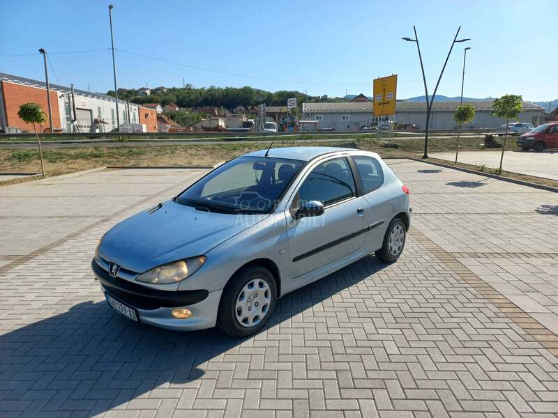 Peugeot 206 1.1 VLASSNIK
