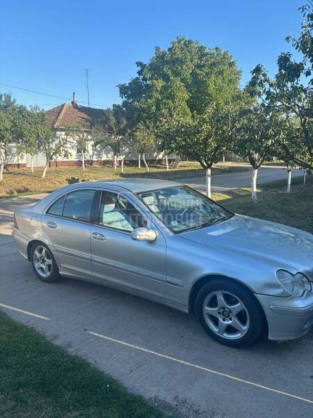Mercedes Benz C 200 