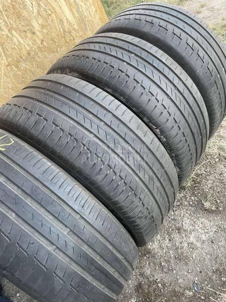 Continental 235/55 R17 Letnja
