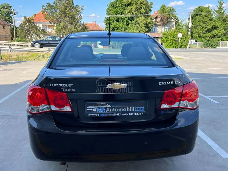 Chevrolet Cruze 1.6b LX CHAMPION