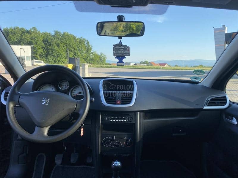 Peugeot 207 1.4