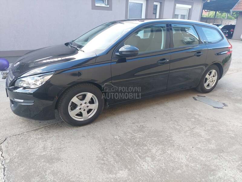 Peugeot 308 1.6E/HDI PERFECT