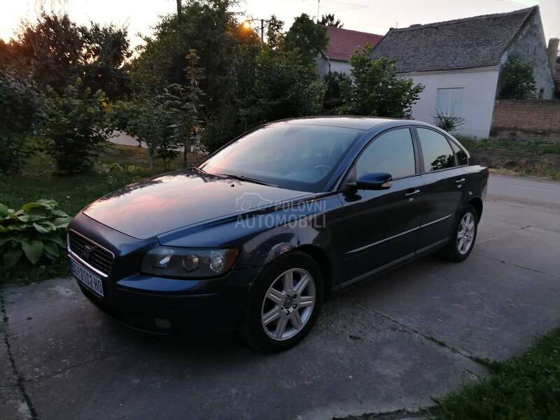 Volvo S40 2.4