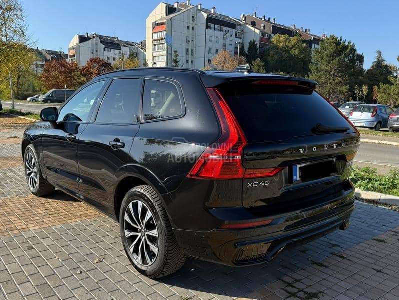 Volvo XC60 B4 D AWD Plus Dark