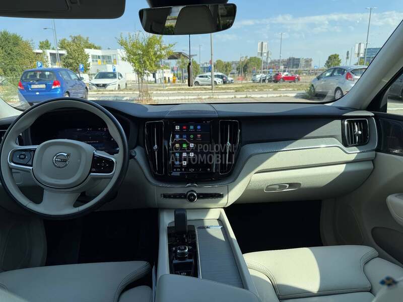 Volvo XC60 B4 D AWD Plus Dark