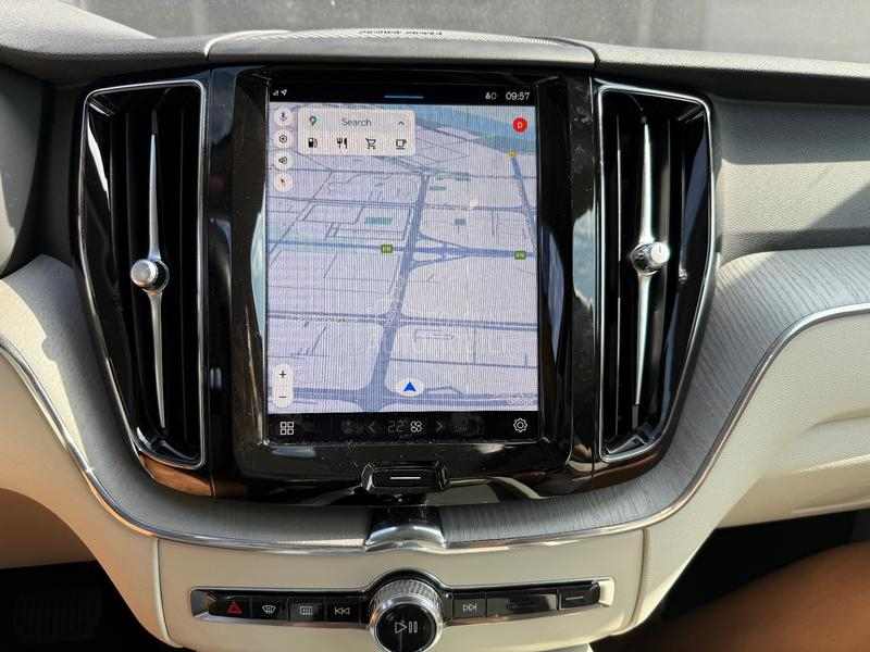 Volvo XC60 B4 D AWD Plus Dark