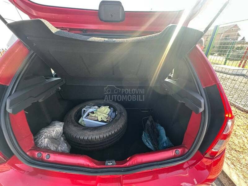 Dacia Sandero 1,4base