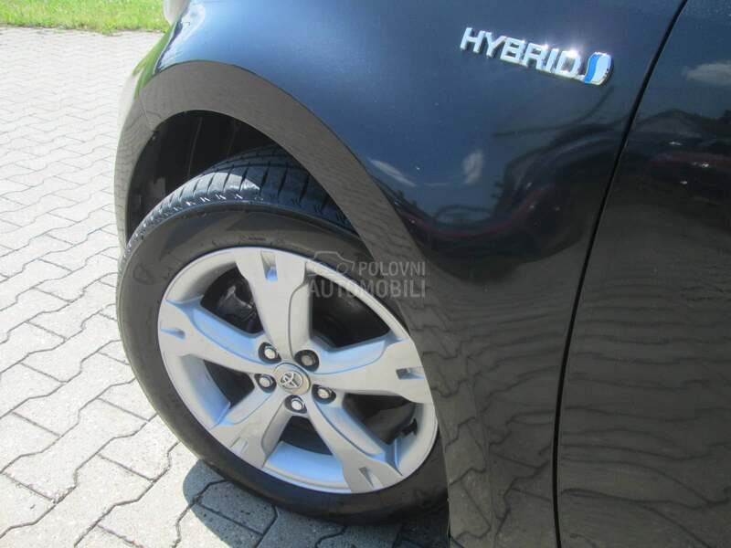Toyota Yaris 1.5 HYBRIDE