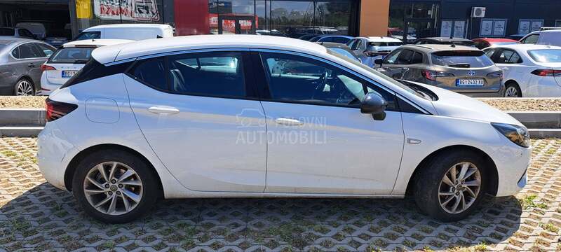 Opel Astra K ELEGANCE 1.2 MT6