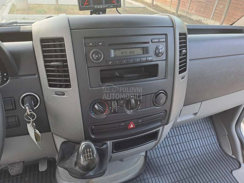 Volkswagen CRAFTER ORG KM