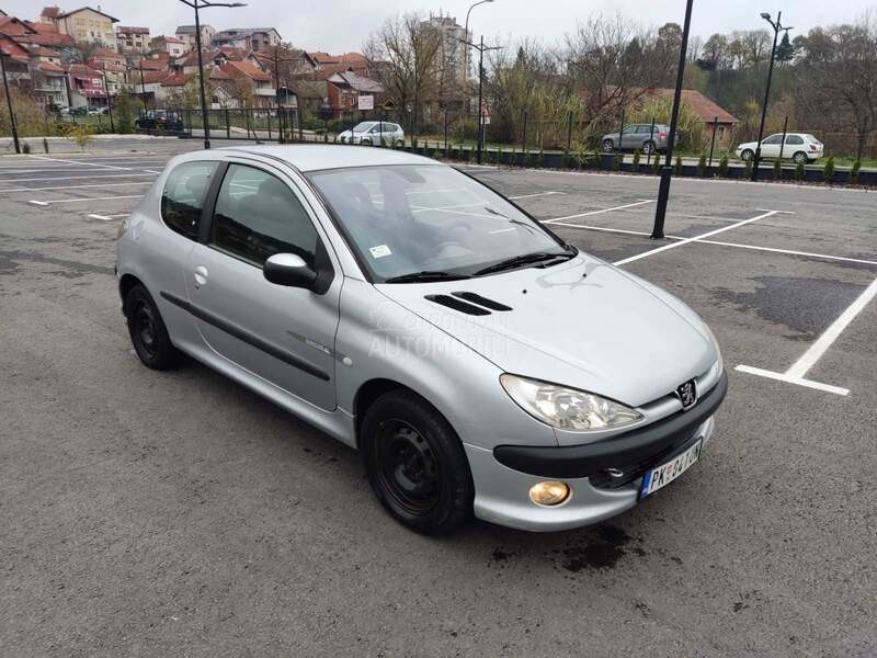 Peugeot 206 HITNA PRODAJA 999e