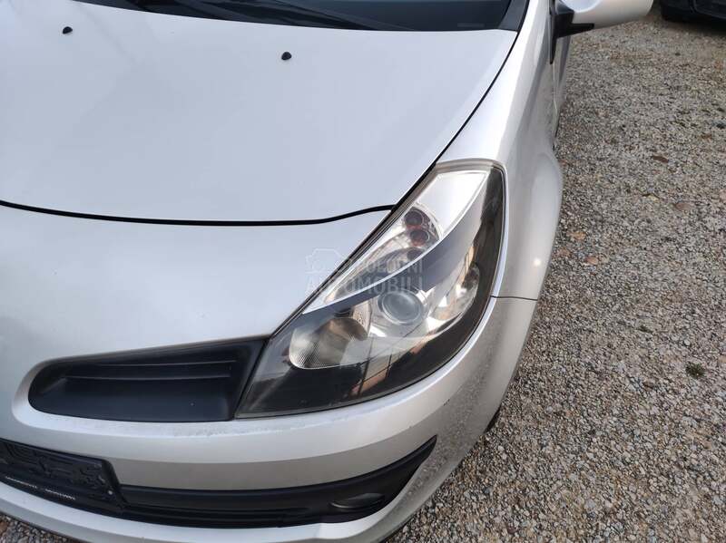 Renault Clio 1.6 A u t o m a t c