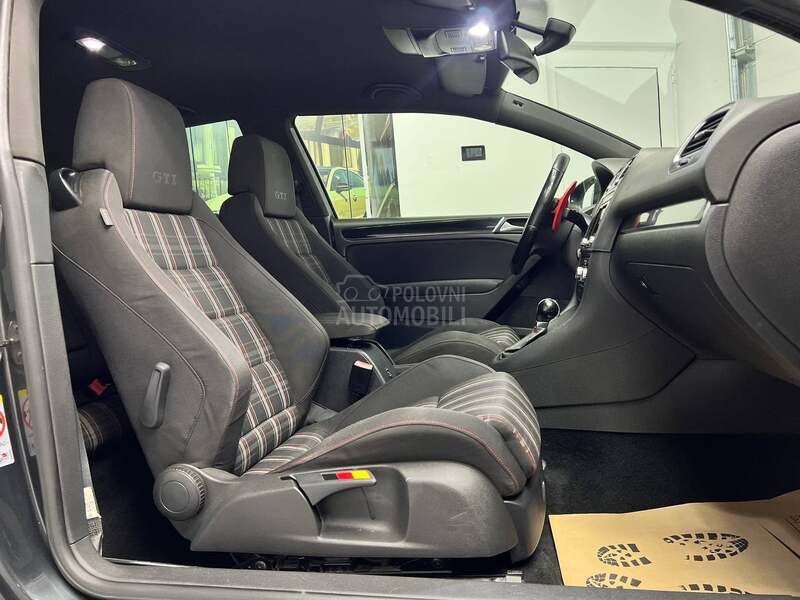 Volkswagen Golf 6 GTI