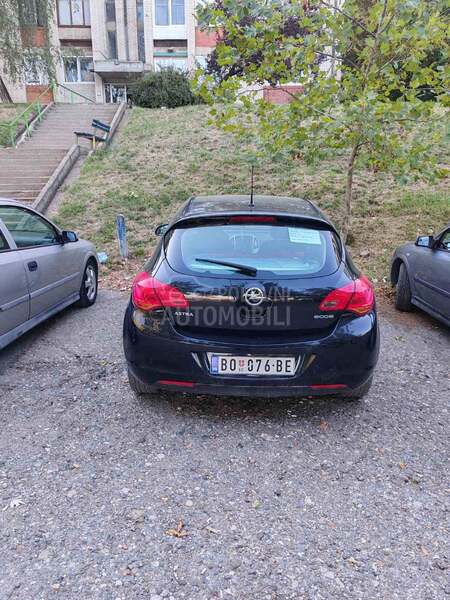 Opel Astra J 