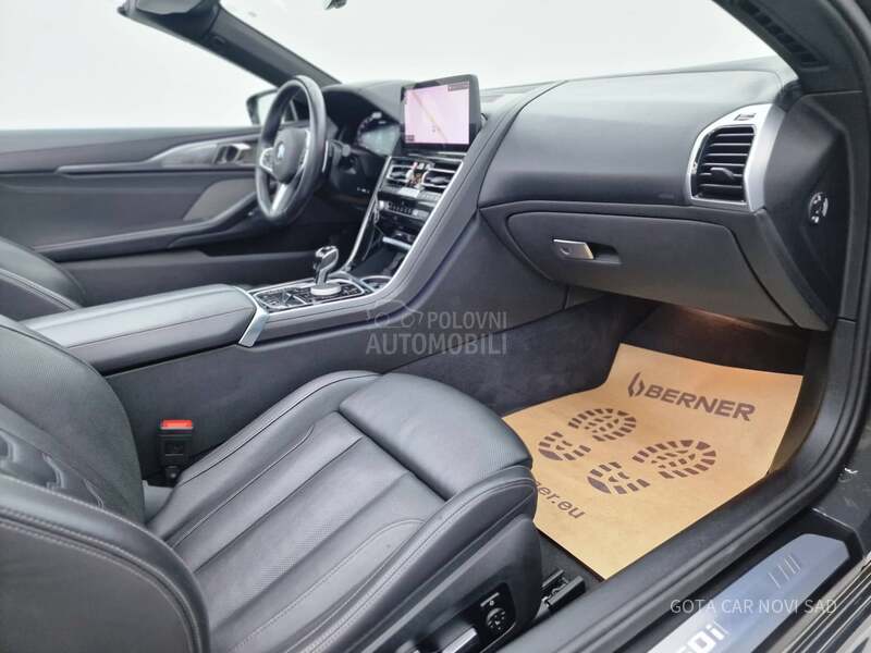 BMW M 850i 