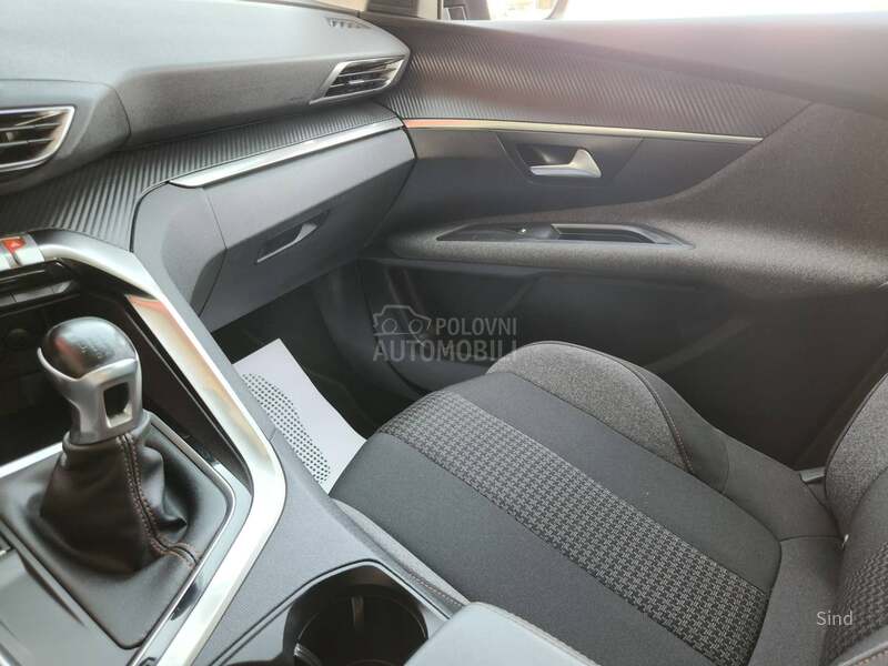 Peugeot 3008 1.5 BLUEHDI