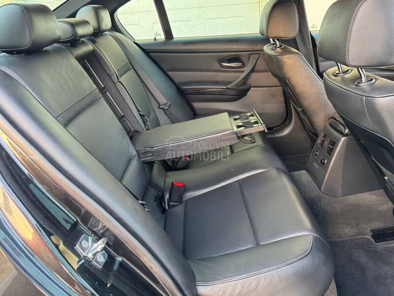 BMW 318 AUTOM/NAV/KOŽA/LCI