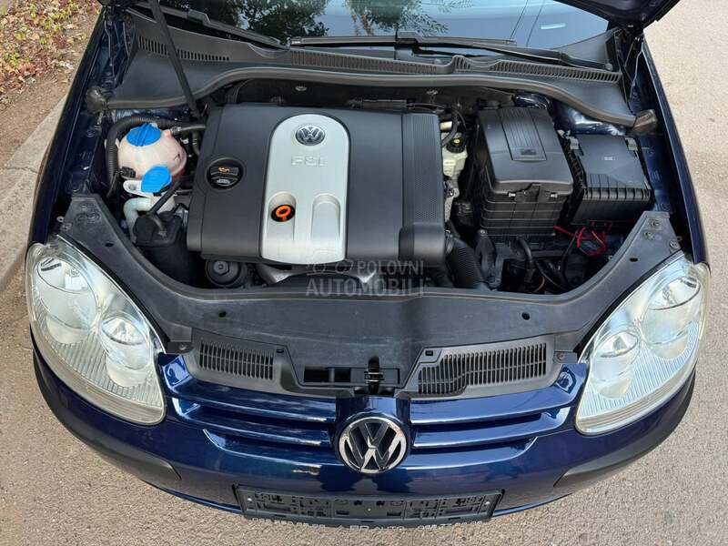 Volkswagen Golf 5 1.6 FSi SVAJCARSKA