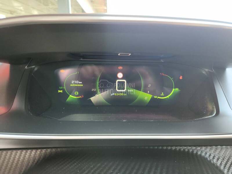 Peugeot 208 1.2 PURETECH ALLURE