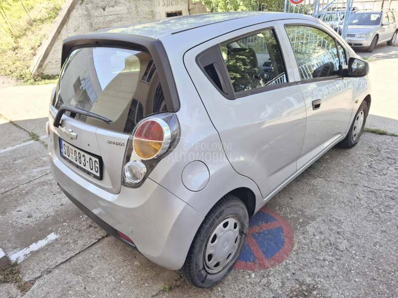 Chevrolet Spark Plus 16v