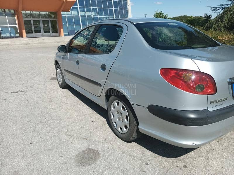 Peugeot 206 