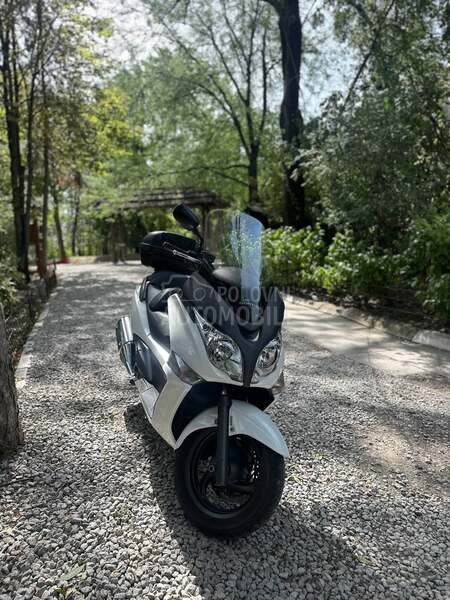 Honda Silverwing 400