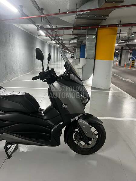 Yamaha xmax 300