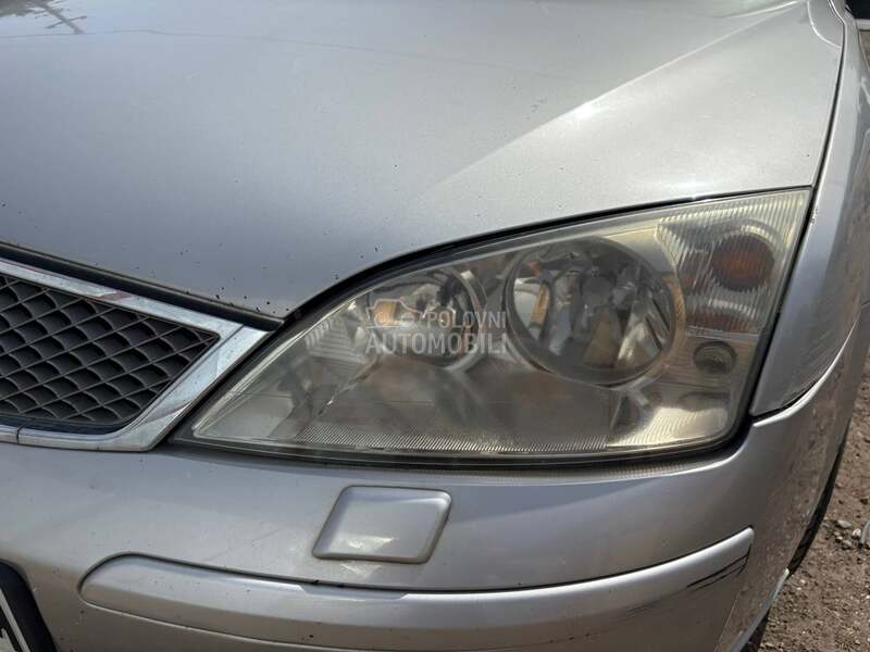 Ford Mondeo 501z 2004. god. -  kompletan auto u delovima