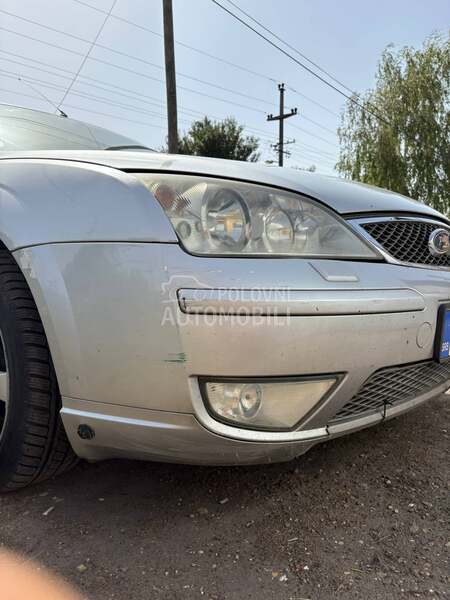 Ford Mondeo 501z 2004. god. -  kompletan auto u delovima