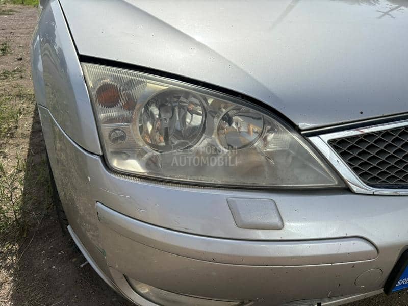 Ford Mondeo 501z 2004. god. -  kompletan auto u delovima