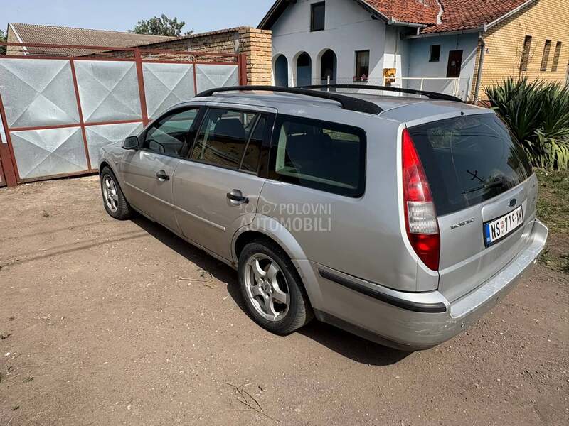 Ford Mondeo 501z 2004. god. -  kompletan auto u delovima