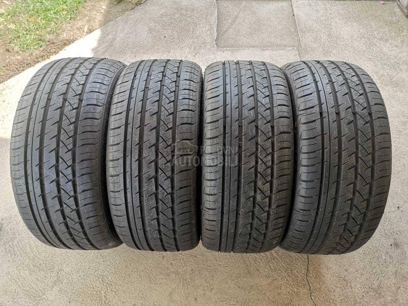 Avon 235/35 R19 Letnja