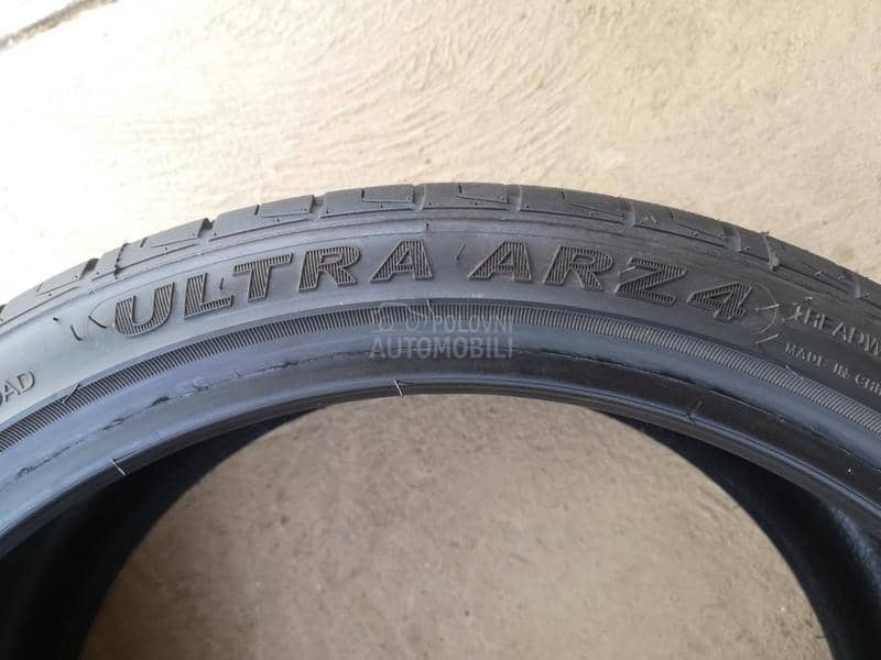 Avon 235/35 R19 Letnja